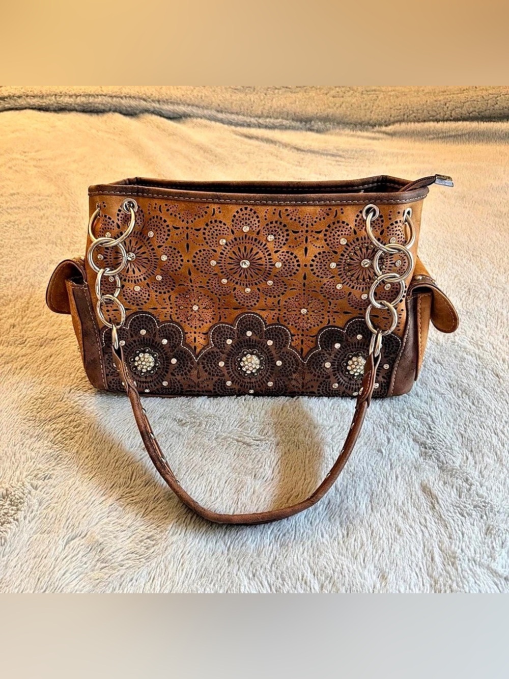 Montana West Western Floral Shoulder Bag in Brown